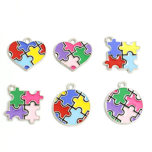 Charmes en émail en forme <span class=keywords><strong>de</strong></span> <span class=keywords><strong>coeur</strong></span> rond irrégulier Puzzle pendentifs en alliage pour collier à faire soi-même Bracelet boucles d'oreilles porte-clés - Product Image 4