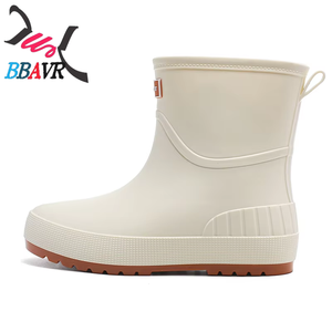 Botas de Lluvia Impermeables de Moda 2025 para Mujer, Diseño de Botas Modernas para Invierno y Verano, Ligeras y Antiestáticas - Product Image 6