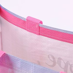 กระเป๋าโท้ทนทานกันน้ำขายดี พิมพ์ลายสีสันสดใส กระเป๋าช้อปปิ้งผ้า PP ทอ ลายตัวอักษรเคลือบลามิเนต - Product Image 4