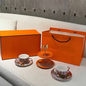 Juego de Té de Lujo Estilo Nórdico Europeo, Taza de Café de Cerámica con Plato y Soporte para Pastel, con Caja de Regalo para el Té de la Tarde - Product Image 4