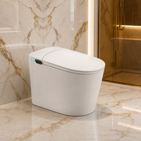 WC intelligent moderne avec chasse d'eau automatique par siphon, télécommande, cuvette allongée, fixation au sol, siège chauffant, siphon en S