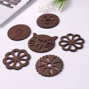 Sous-verres en bois de noyer noir ronds et carrés ajourés, motif dessin animé, durables, pour tasses à thé et café, et sets de table - Product Image 3