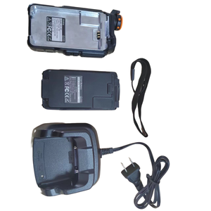 Walkie Talkie de mano Quansheng de doble banda con teclado de pantalla de intercomunicador USB inalámbrico Digital de larga distancia - Product Image 4