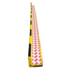 Tira de Espuma de PU Autoadhesiva Amarilla y Negra de 150 cm en Forma de L, Protector de Esquinas Anticolisión para Seguridad - Product Image 3