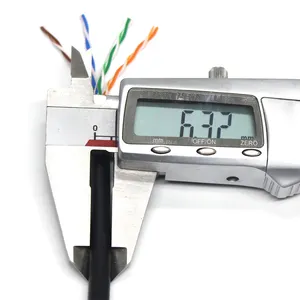 Câble Ethernet Cat5e personnalisé pour l'extérieur Câble de communication à double gaine étanche aux UV et à l'eau de haute qualité pour le réseau