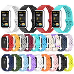 Lowesit <span class=keywords><strong>Prix</strong></span> Original 1:1 Remplacement Bracelet en Silicone Souple pour <span class=keywords><strong>Huawei</strong></span> <span class=keywords><strong>Band</strong></span> 10 9 8 Sport Bracelet Bande pour <span class=keywords><strong>Huawei</strong></span> <span class=keywords><strong>Band</strong></span> 10 - Product Image 1