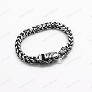 Stainless Steel Cuban Chain Bracelet with Double <b>Wolf</b> Head Clasp Viking Style Carved Details Heavy Gothic Punk <b>Jewelry</b> for Men - Product Image 3