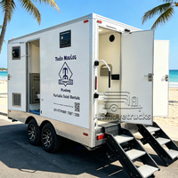 Remorque de toilettes mobiles multifonctionnelle à 4 postes de service, sur mesure, pour la vente