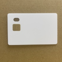 Carte PC personnalisée avec fenêtre transparente, impression UV holographique effet fantôme MCL/CLI et guilloche