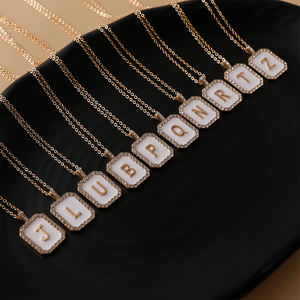 Collier de chaîne à maillons torsadés plaqué or à la mode pour femmes lettre initiale A-<span class=keywords><strong>Z</strong></span> 26 collier initial en strass à la mode - Product Image 4