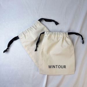 ถุงผ้าฝ้ายออร์แกนิคย่อยสลายได้พิมพ์โลโก้ตามสั่ง สำหรับใส่เสื้อผ้า ป้องกันฝุ่น พร้อมเชือกผูก - Product Image 1