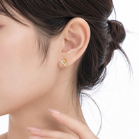 Anting-anting titanium G23 16G bentuk bunga, bertabur CZ, untuk tindik bibir, tulang rawan, helix, conch, perhiasan tindik tubuh wanita.
