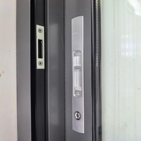 Fenêtres coulissantes à double vitrage à vente chaude 2025, verre Low-E, fenêtre coulissante en aluminium avec moustiquaire, résidentielle pour maison, villa
