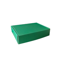 Parfümbox Faltbar aus Recyclingmaterialien Quadratische Wellpappe-Versandboxen Matt Laminiert Schaumstoffauskleidung Magnetverschluss