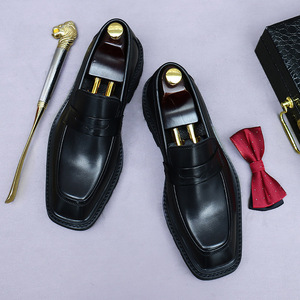Zapatos de hombre de cuero genuino de alta gama, con punta cuadrada, suela gruesa y suave, estilo clásico británico para uso diario, formal y de negocios. - Product Image 2
