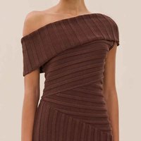 Fabricant ODM Robe mini moulante côtelée sans manches pour femme, à épaules dénudées, froncée, taille empire, unie, tendance, pour soirée
