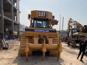 Bulldozer Caterpillar D8R/9R d'occasion en bon état d'entretien, modèle 2018, moteur 90 CV, capacité de bulldozing de 8,6 m - Product Image 3