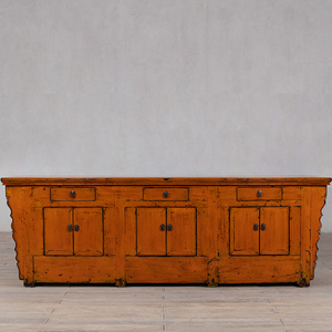 Buffet vintage en bois massif laqué orange vieilli, écologique, fait main, style chinois antique, 3 portes, 3 tiroirs, armoire basse - Product Image 1