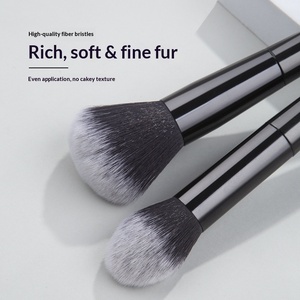 Set Professionale di Pennelli da Trucco 14 Pezzi, Alta Qualità, Setole Sintetiche, Pennelli <span class=keywords><strong>per</strong></span> Viso e Ombretto, Manico in Plastica, Kit Cosmetico Personalizzato - Product Image 2