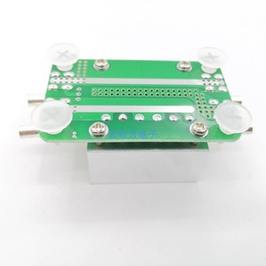 Módulo de Diodo Anti-reflujo y Anti-inversión de 72V 20A con Disipador de Calor |   Diodo solar de 72V 20A con carga solar y protección contra reflujo W810 - Product Image 4