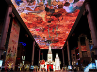 Écran LED de plafond, mur vidéo, affichage pour utilisation intérieure/extérieure, publicité dans les centres commerciaux, panneau LED couleur pleine