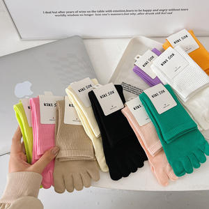 Jingwen OEM Mediastoe Yoga Deporte 5 <span class=keywords><strong>Dedos</strong></span> Separador <span class=keywords><strong>Calcetines</strong></span> - Product Image 2