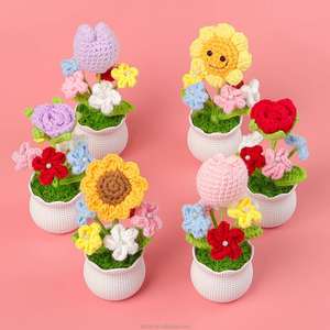 ดอกไม้ประดิษฐ์ถักโครเชต์ทำมือ ดอกทานตะวัน ดอกทิวลิป ดอกกุหลาบ ในกระถางสีขาว - Product Image 1