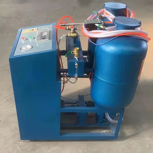 Máquina de espuma de poliuretano de baja presión, pulverizador de espuma pequeña para <span class=keywords><strong>aislamiento</strong></span> <span class=keywords><strong>térmico</strong></span>, pulverización - Product Image 1