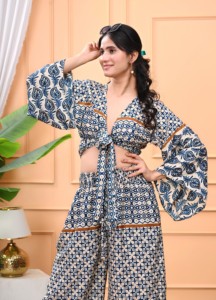 Conjunto de Dos Piezas Boho Estampado de Algodón Transpirable para Mujer, Talla Única, con Pantalones Acampanados y Blusa de Manga Campana (Corte A) - Product Image 4