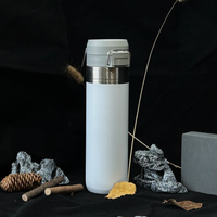 Grande bouteille d'eau sans BPA passoire à infuseur de fruits conception étanche pour fitness sport camping activités de plein air fois boire