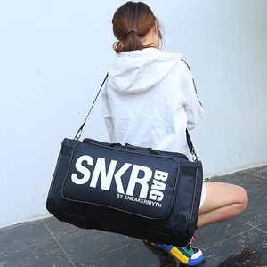 Logo personnalisé Sac de <span class=keywords><strong>sport</strong></span> Sacs de <span class=keywords><strong>sport</strong></span> multifonctions avec compartiment à chaussures Sacs de <span class=keywords><strong>sport</strong></span> pour les voyages en salle de <span class=keywords><strong>sport</strong></span> - Product Image 3