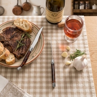Couteaux à steak Laguiole à lame dentelée avec logo personnalisé, 4 pièces, manche en écaille de tortue ambrée, pour restaurant, hôtel, coffret cadeau