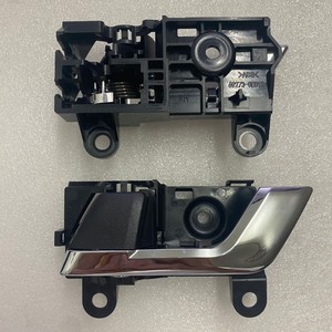 มือจับประตูด้านใน Toyota Reiz Highlander Crown รุ่น 69206-0E020 69206-0N010 สำหรับเปลี่ยนปี 2006-2017 - Product Image 2