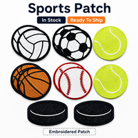 Prêts à expédier : Écussons sportifs, badges brodés de football et de basketball, appliques thermocollantes de baseball pour casquettes. Vente en gros, en stock.