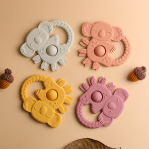 Nuovo arrivo in Silicone Unisex giocattolo da masticare morbido <span class=keywords><strong>Koala</strong></span> a forma di animale Pop massaggiagengive con manico Logo personalizzato - Product Image 1