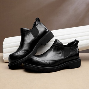 Bottes moto rétro à enfiler pour hommes, faites à la main, à coupe basse, en cuir à semelle épaisse - Product Image 2