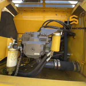 Excavatrice d'occasion KOMATSU PC200 de 20 tonnes efficace pour les travaux de construction et d'excavation lourds - Product Image 5