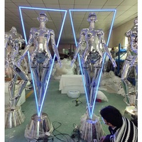 Sculpture de femme en résine moderne, artisanat, lumière LED rotative, robot femme, sculptures en résine de fibre de verre, sculptures de déesse, design de luxe, lampe d'art