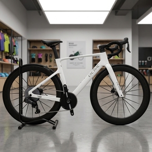 Bicicleta de Carretera DFQ R18 Racing Ed con Frenos de Disco de Fibra de Carbono, 24 Velocidades, 105 R7170 Hydr, Llanta de Carbono Ligera - Product Image 1