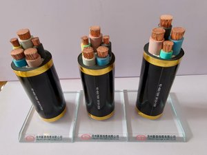 สายไฟทองแดงแบบยืดหยุ่น <span class=keywords><strong>FUCHANG</strong></span> 450/750V YC แบบกลม 2 แกน หรือ 5 แกน สีดำ OEM ขนาด 2.5 มม.-240 มม. ฉนวนยาง สำหรับงานอุตสาหกรรม 30A - Product Image 2