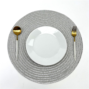 Le tovagliette rotonde natalizie in stile classico <span class=keywords><strong>Emme</strong></span> con un brillante vortice metallico di Design in polipropilene intrecciate in plastica resistente - Product Image 6