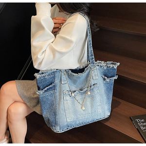 Sac fourre-tout en jean grande capacité, couleur dégradée, pour femme, résistant à l'eau et brodé, idéal pour l'été et l'automne – Offre spéciale - Product Image 5
