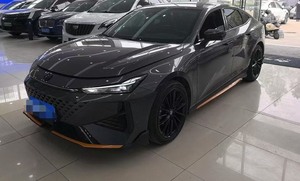 2024 usado Changan 1,5 T coche deportivo de lujo con asientos de cuero de cámara trasera de dirección derecha - Product Image 2