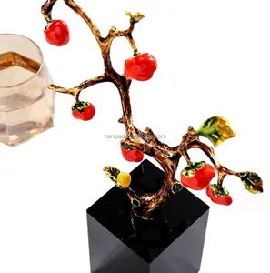 Artesanías de Metal hechas a mano de buena calidad, modelos de árbol de caqui rojo realista Artificial, decoración de escritorio interior con Base de mármol