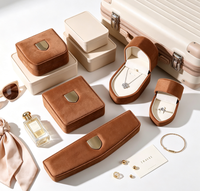 Boîte à bijoux de luxe en daim pour bagues, colliers et bracelets, avec logo personnalisé, idéale pour cadeau de mariage