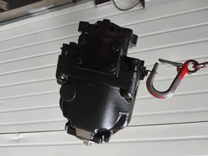 เครื่องปั๊มไฮดรอลิก ERR130BLS สำหรับเครื่องอัดปูนและรถผสมคอนกรีต - Product Image 4