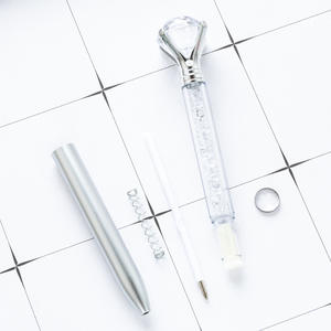 Commercio all'ingrosso di lusso blu 0.7mm di plastica con diamante penna a sfera creativa <span class=keywords><strong>bella</strong></span> scritta per ufficio scuola 1.0mm - Product Image 3