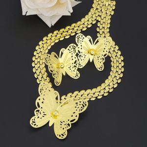 Juego de Joyería de Mariposa para Mujer JXX, Collar y Aretes de Latón Chapado en Oro para Bodas, Fiestas y Compromisos, Venta al Por Mayor - Product Image 1
