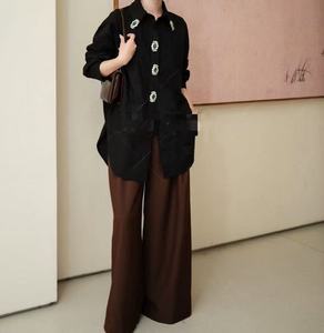 Vente en gros 2025 Automne Nouvelle Arrivée <span class=keywords><strong>Blanc</strong></span> <span class=keywords><strong>Noir</strong></span> Coton Chemises Blouses pour Femmes Manches Longues Lâche Casual Tops <span class=keywords><strong>Femme</strong></span> Vêtements - Product Image 6