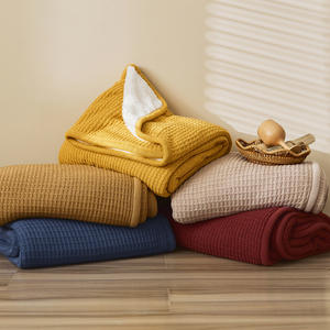 Vente en gros <span class=keywords><strong>de</strong></span> couverture <span class=keywords><strong>de</strong></span> canapé en polaire Sherpa gaufré pour l'automne et l'hiver couvertures <span class=keywords><strong>de</strong></span> <span class=keywords><strong>sieste</strong></span> couverture <span class=keywords><strong>de</strong></span> canapé <span class=keywords><strong>grande</strong></span> taille en tricot - Product Image 1